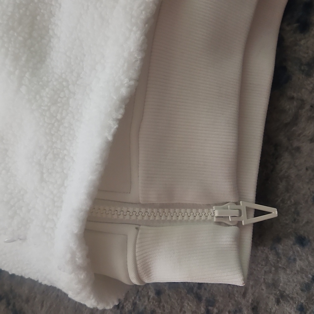 White Ivy Park 1/2 Zip Sherpa Unisex - M - Picture 9 of 10